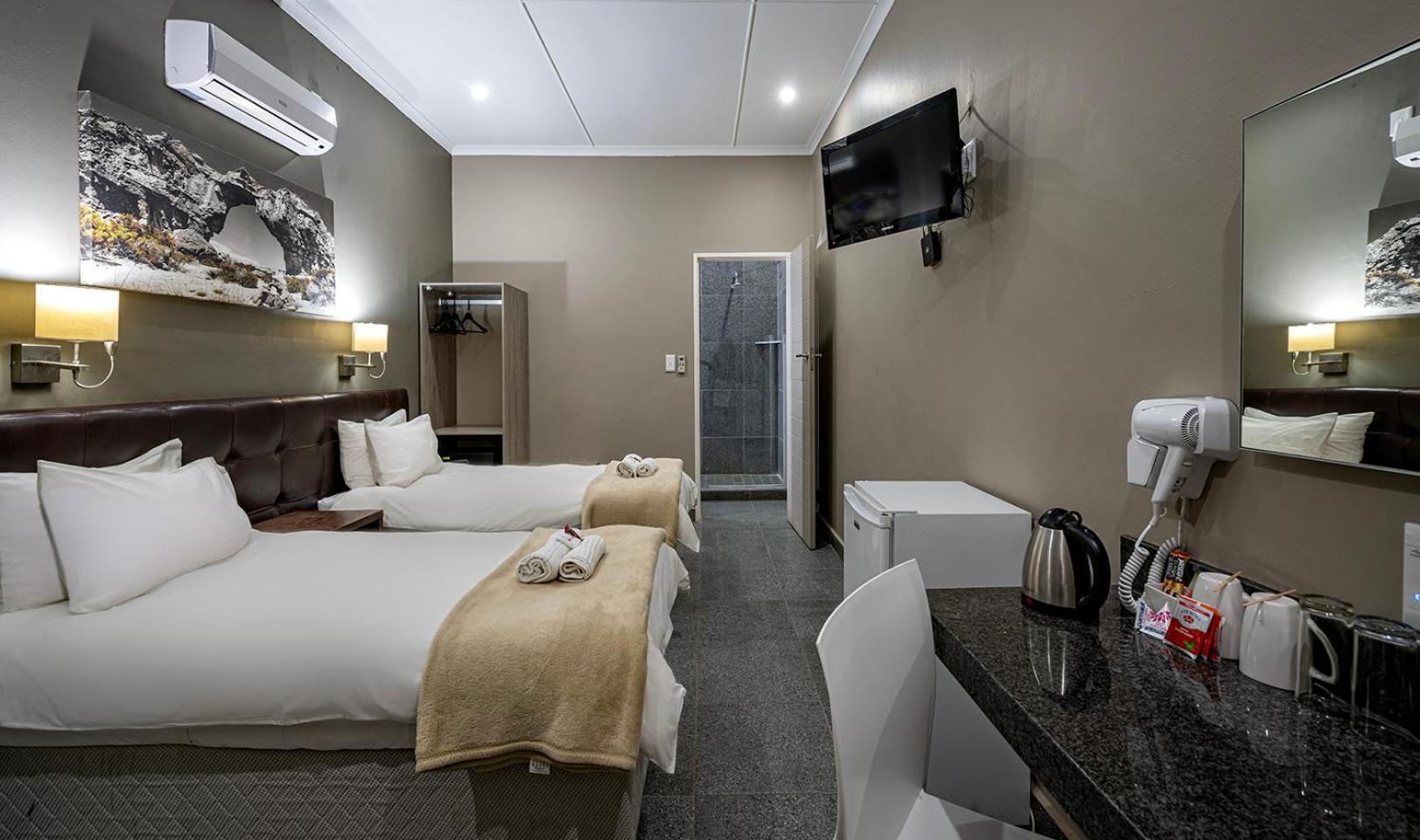Calvinia Hotel מראה חיצוני תמונה