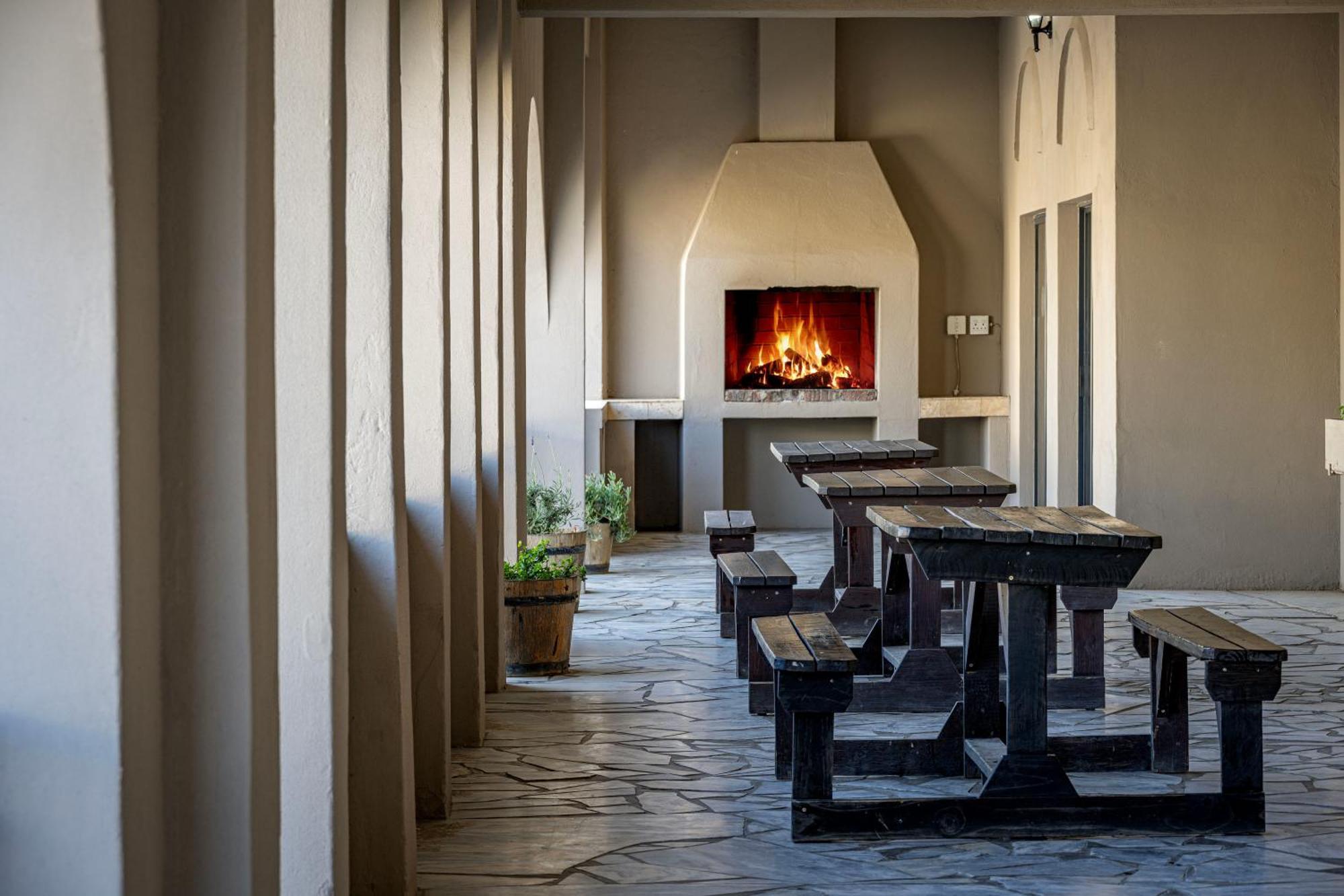 Calvinia Hotel מראה חיצוני תמונה