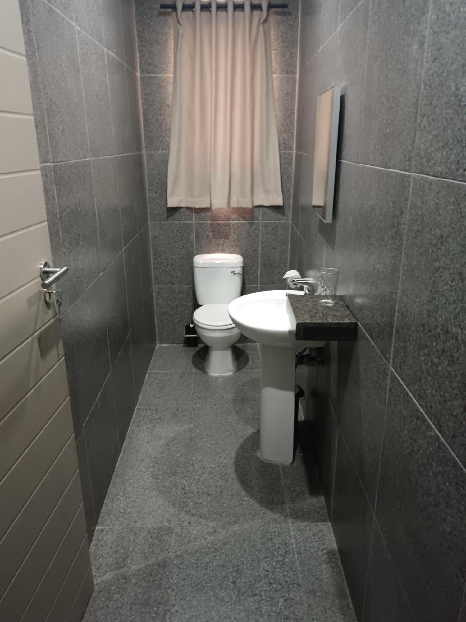 Calvinia Hotel מראה חיצוני תמונה